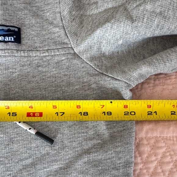 L.L. Bean Woman’s Heather Gray Hoodie Top - Picture 11 of 14